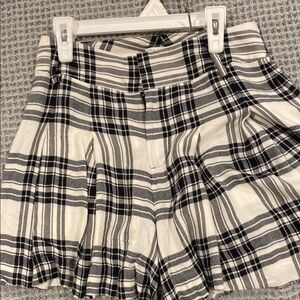 Alice + Olivia Black and White Plaid Shorts, Scarlett flutter